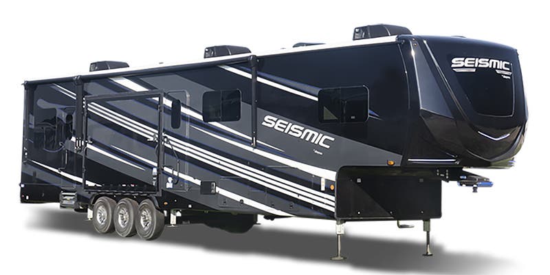 SNOY SEISMIC αlpha セイスミック アルファ Seismic Alpha Toy haulers by Jayco - RV Envy
